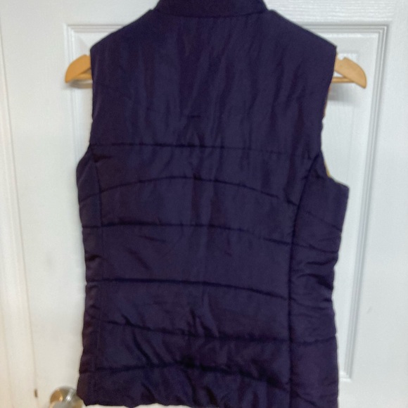 Ladies purple vest - Picture 4 of 12